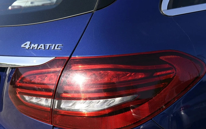 Mercedes-Benz Klasa C cena 138988 przebieg: 86000, rok produkcji 2019 z Knurów małe 562